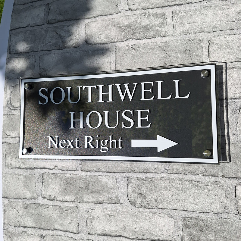 Large Traditional Directional Address Plaque or House Name Plaque. Multiple Colour options available.